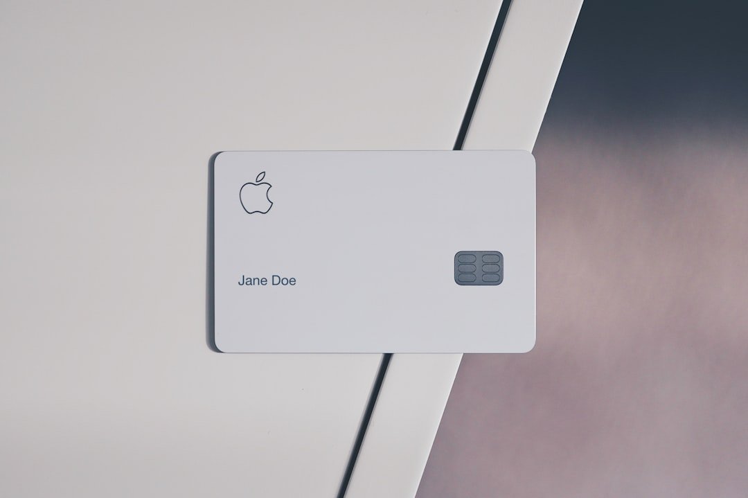 Apple Boosts Siri with AI