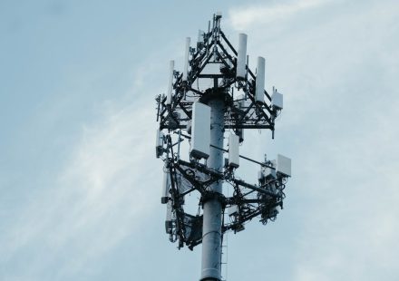 a tall antenna tower